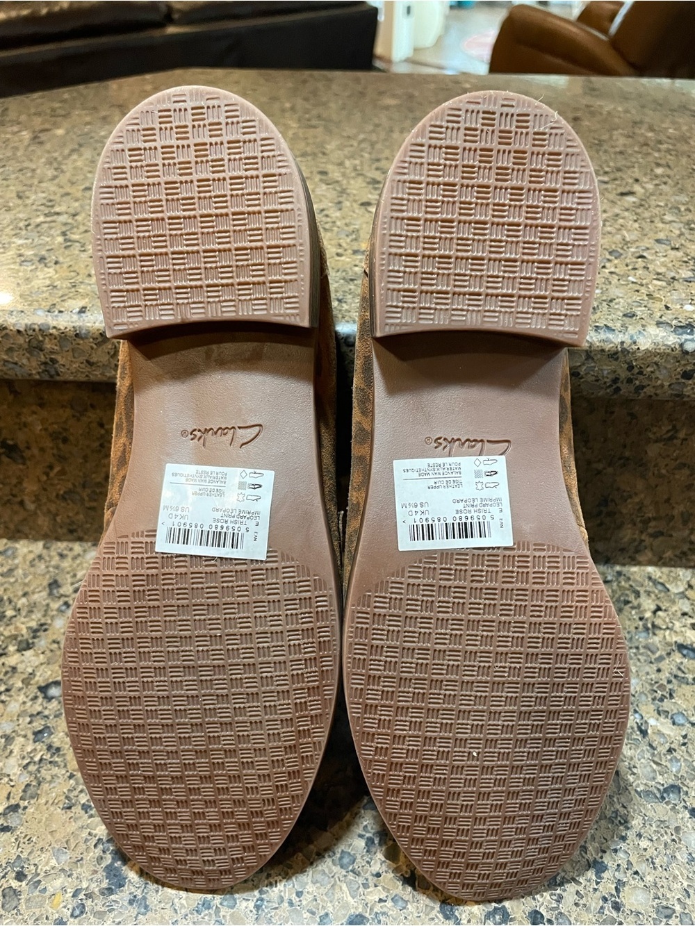 Clarks Trish Rose Loafer Leopard Print Suede Sz 6.5 Ultimate Comfort New w/o Tag - Picture 11 of 12